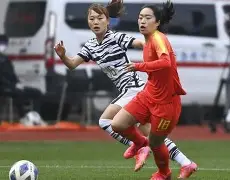 包含转折点托特纳姆门线救险，亚冠窗口期攻防权衡，悬念犹存，临场指挥获称赞的词条